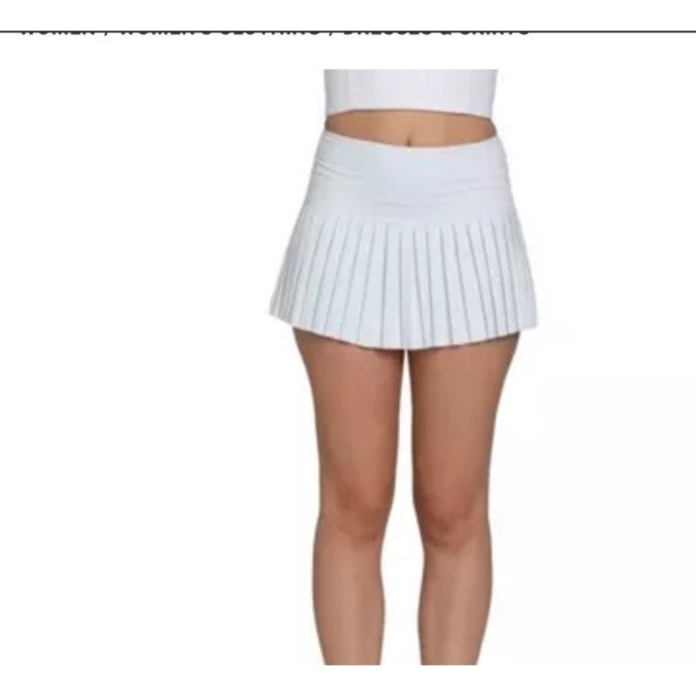 Gold Hinge Women's White Pleated Skort Tennis Golf Pickleball Size M
